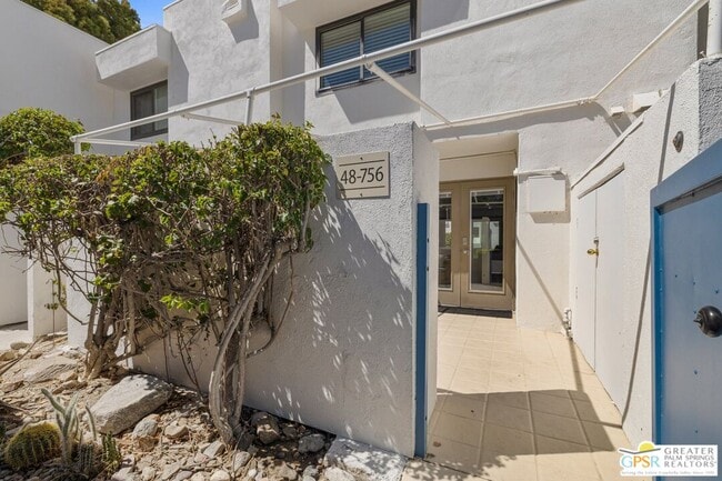 Building Photo - 48756 Desert Flower Dr