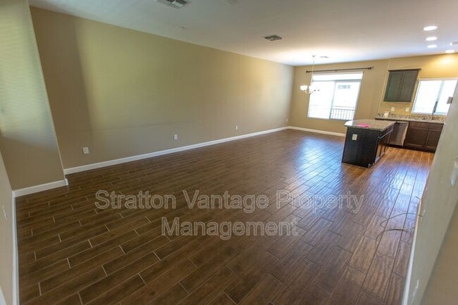 Building Photo - 240 W Juniper Ave