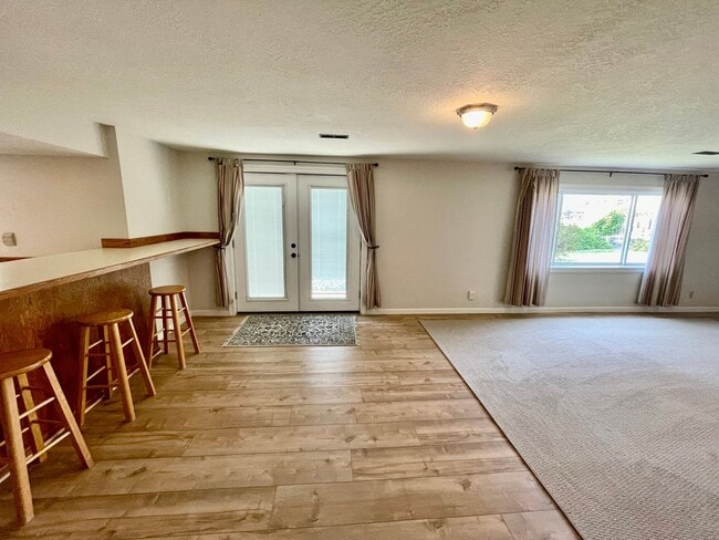 Building Photo - Beautiful North Hill Home Near Vincent Park!