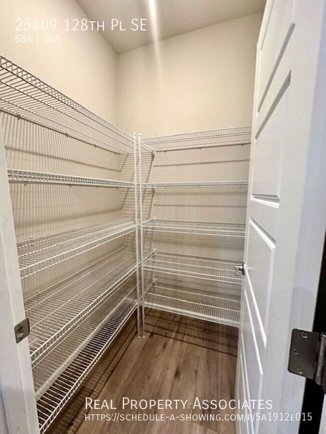 Building Photo - 25409 128th Pl SE