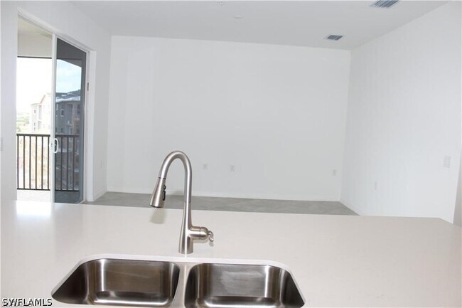 Building Photo - 5479 Double Eagle Cir