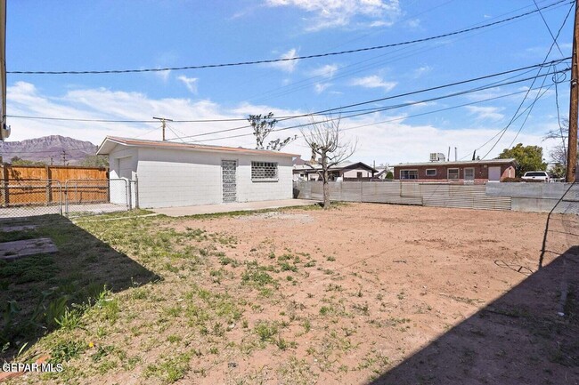 Building Photo - 5021 Tetons Dr