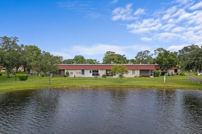Building Photo - 315 Cape Cod Cir