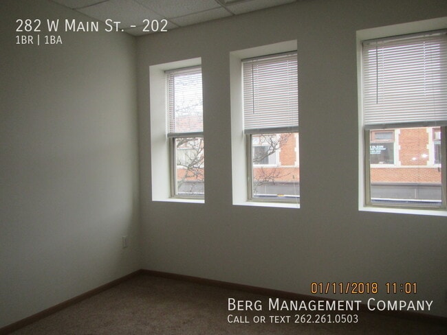 Building Photo - 282 W Main St