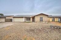 Building Photo - READY TO VIEW NOW! 4 Bedroom 2 Bath Home in Phoenix!
