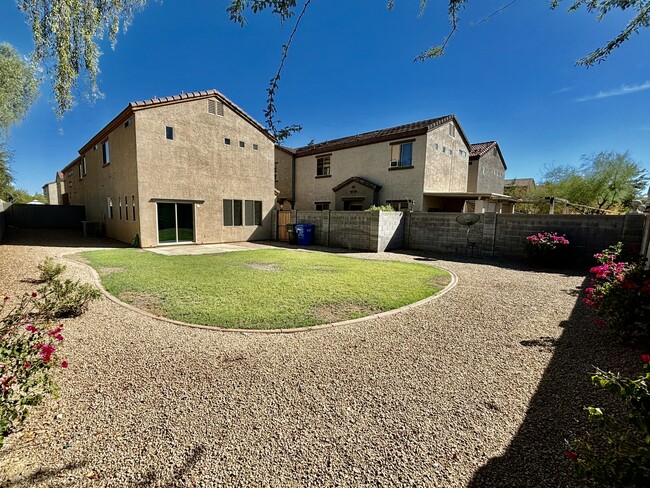 Building Photo - 3018 W Sands Dr