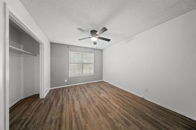 Building Photo - 5501 Stoney Glen Dr