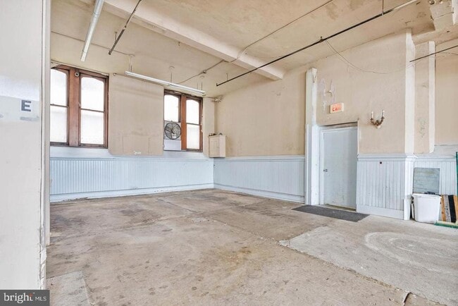 Building Photo - 3849 Terrace St