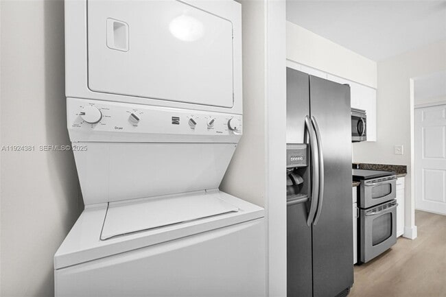 Building Photo - 90 Alton Rd