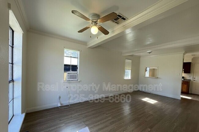 Building Photo - 750 Hospital Rd