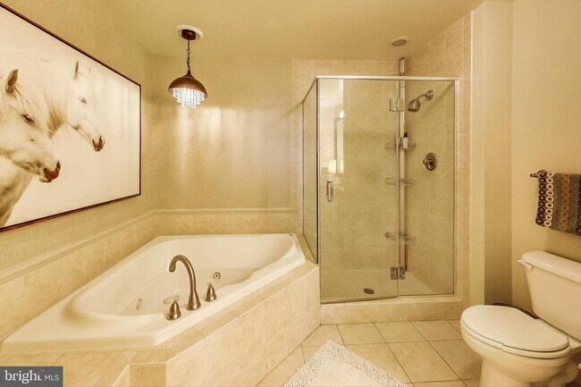 Building Photo - 717 President St