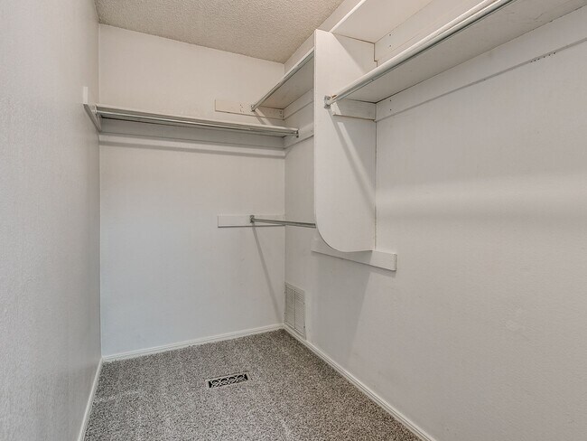 Building Photo - Fair Hill Duplex