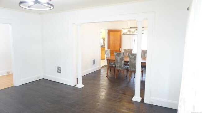 Primary Photo - 314 Judson Pl