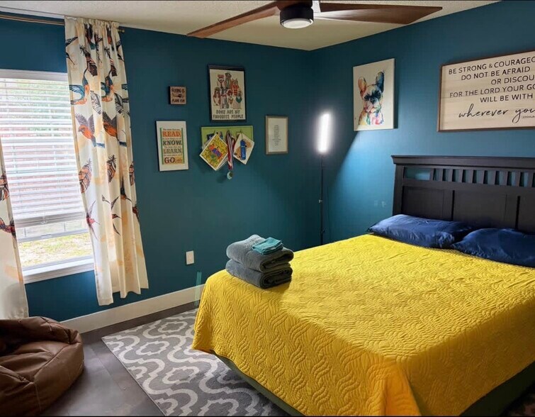Building Photo - 4577 Top Flight Dr