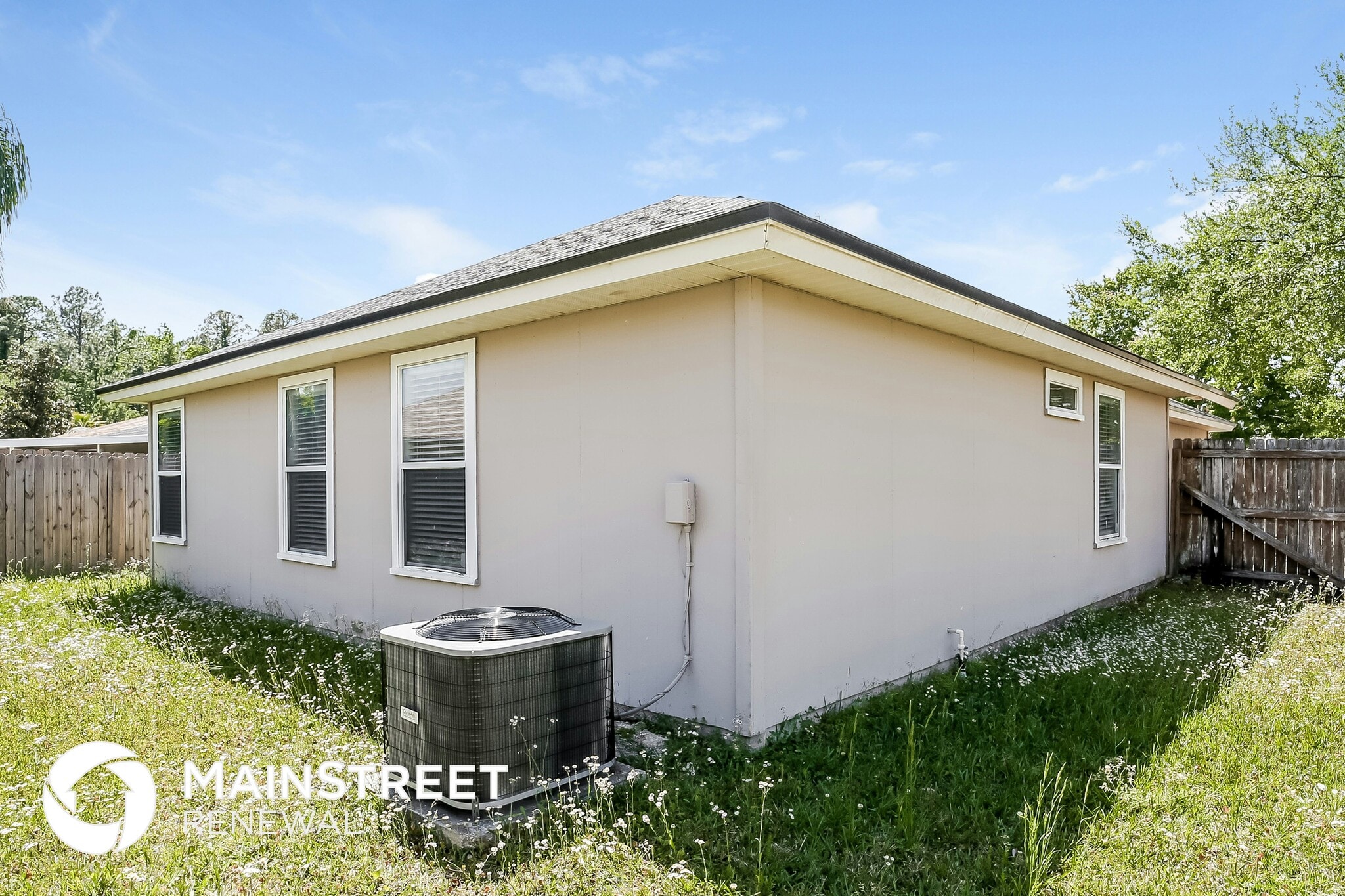 Building Photo - 1620 Dartmouth Dr