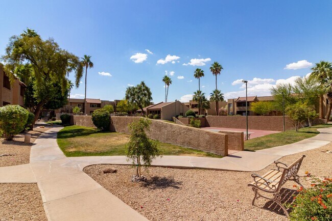 Building Photo - 5877 N Granite Reef Rd