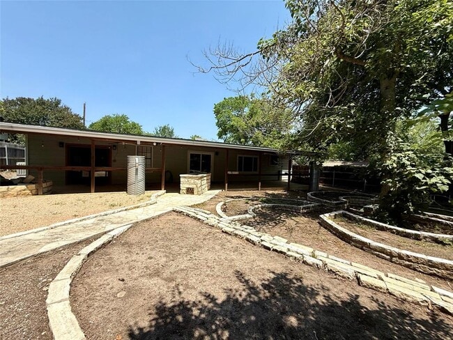 Building Photo - 2607 Princeton Dr