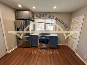 Building Photo - 3045 N Booth St