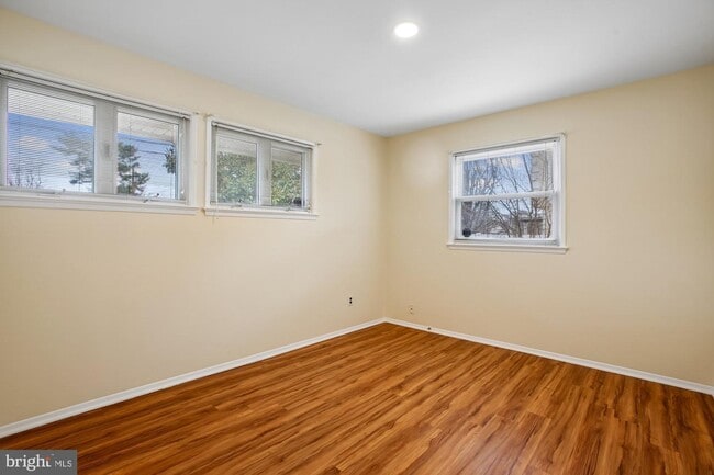 Building Photo - 6621 Edsall Rd