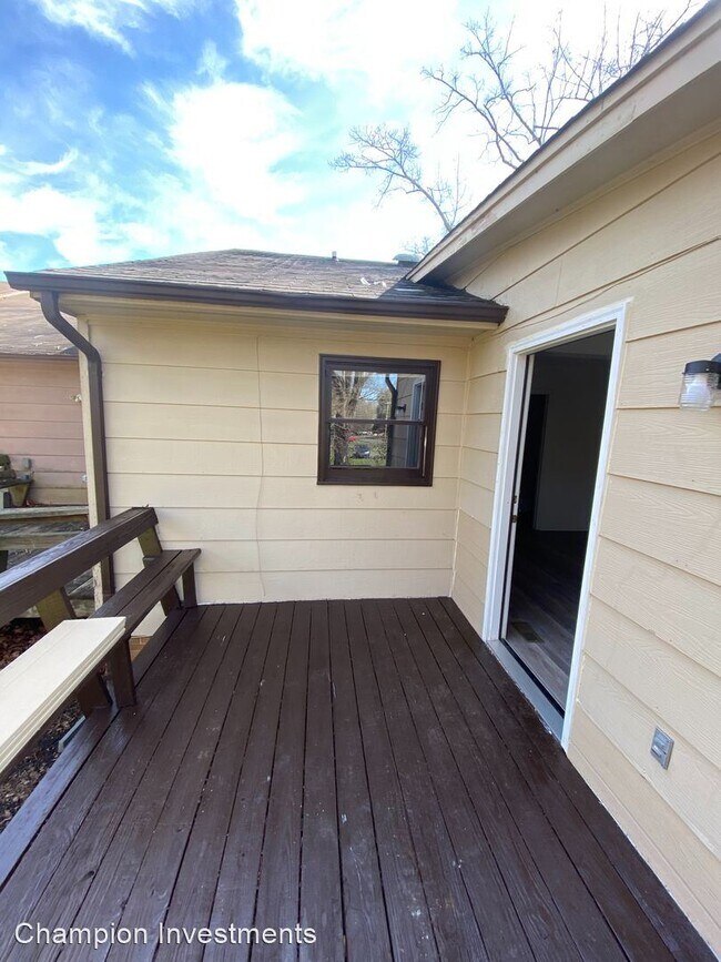 Building Photo - 2 br, 1 bath House - 846 Warren St. c 7 C-7