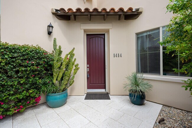 Building Photo - 1414 Guzman Ln