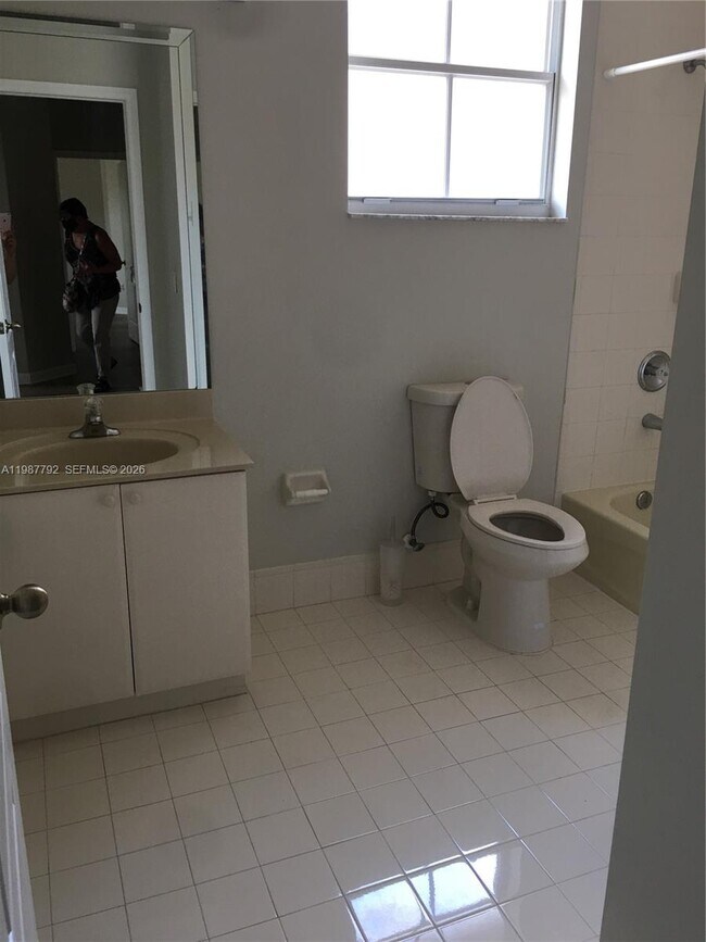 Building Photo - 14512 SW 10th St