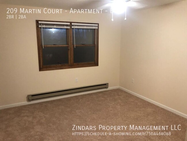 Building Photo - 209 Martin Ct