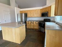 Building Photo - 8 Duchesne Cir