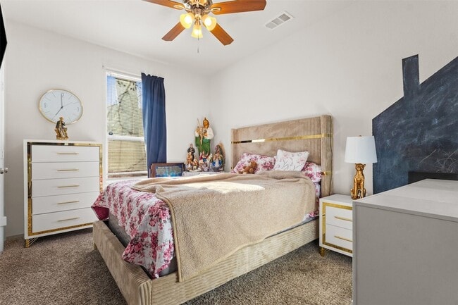 Building Photo - 2303 Starks Ave