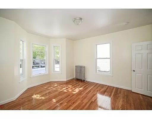 Primary Photo - 375 Prospect St