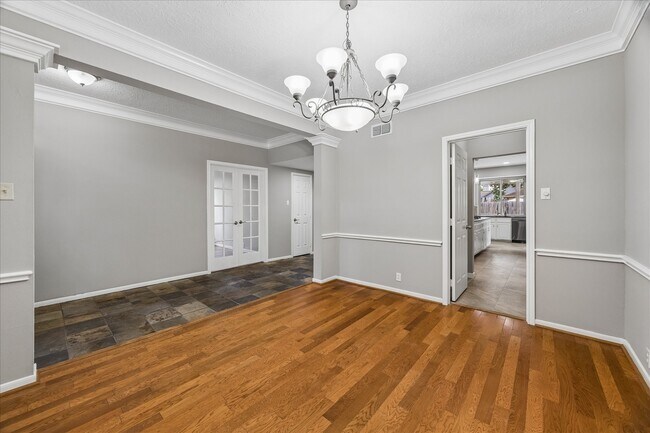 Building Photo - 12526 Mill Hedge Dr