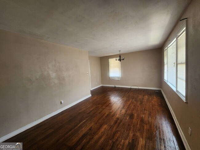 Building Photo - 3128 Carver St