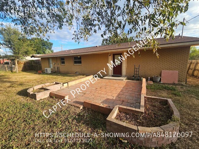 Building Photo - 1227 Oblate Dr