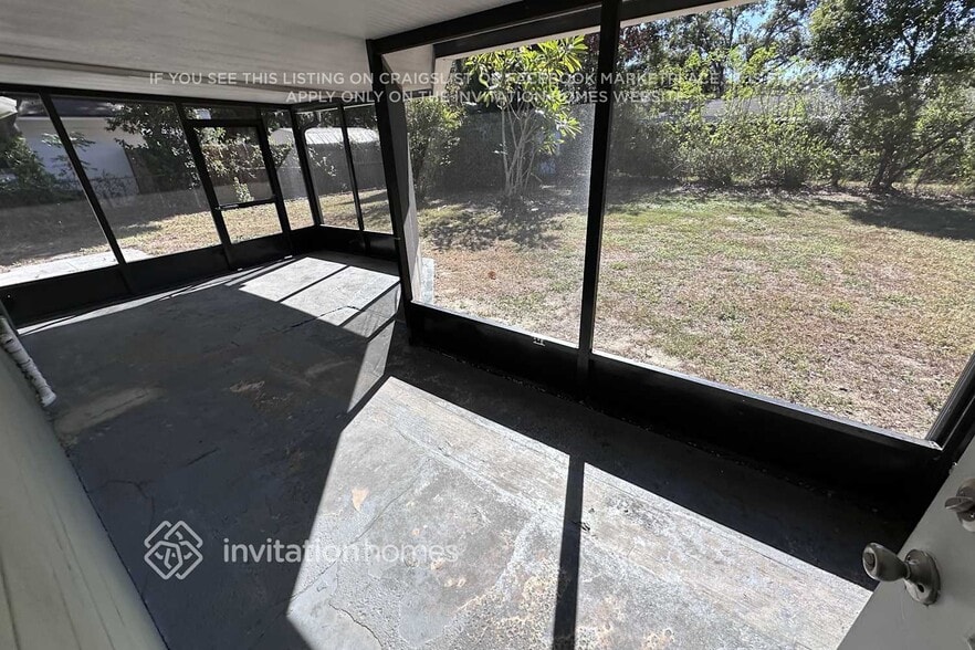 Building Photo - 220 Mary Ellen Ave