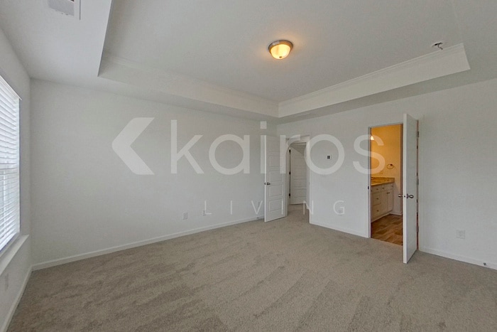 Building Photo - 308 Silver Maple Ln