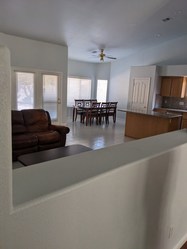 Building Photo - 3970 Equinox Ct
