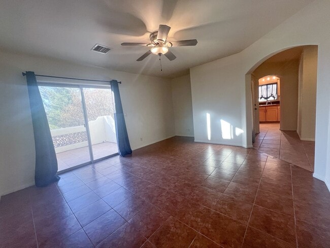 Building Photo - 5915 Thunder Ridge Rd