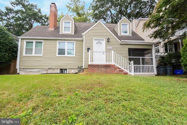 Building Photo - 920 Boucher Ave