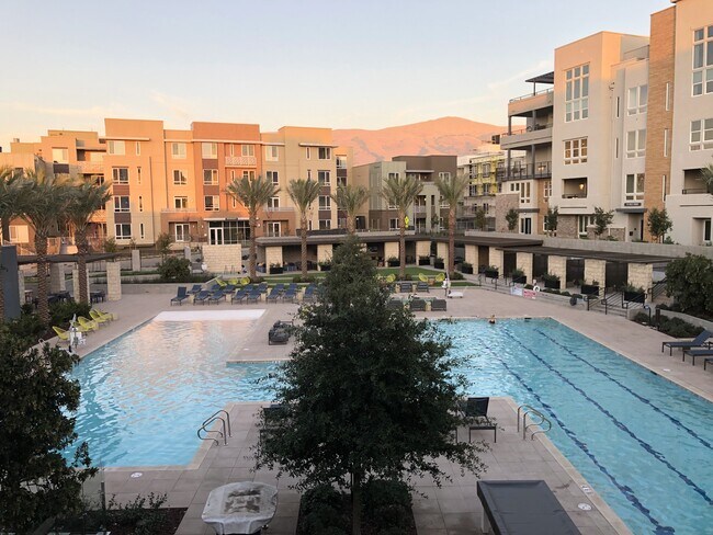 Amenities in daytime - 45253 Tom Blalock St