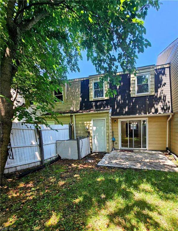Building Photo - 5643 Dodington Ct