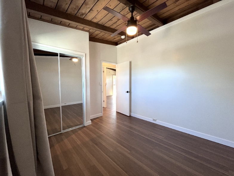 Building Photo - 201 Anapalau St