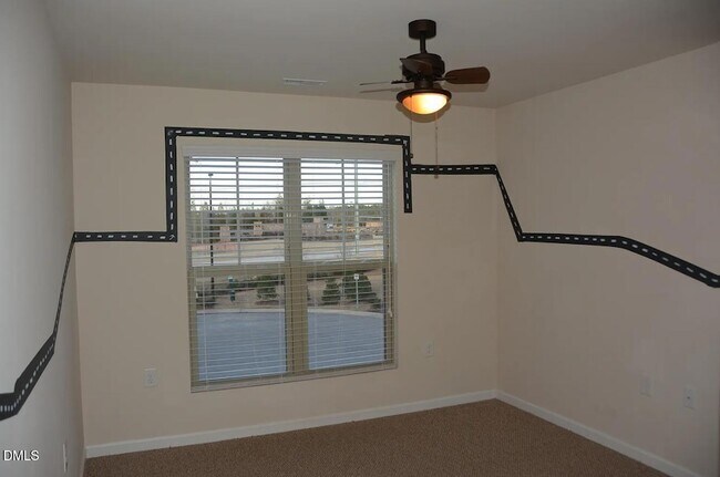 Building Photo - 102 Brier Crossings Loop