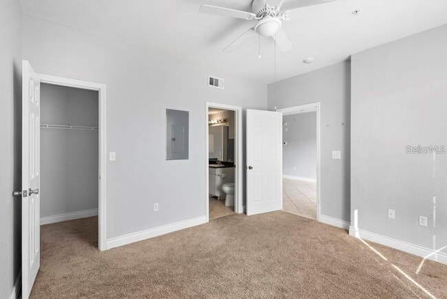 Building Photo - 3701 Castle Pines Ln