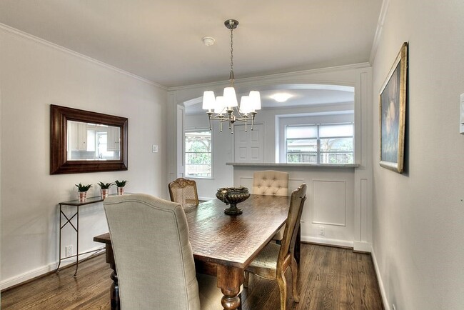 Building Photo - 3110 Deal St