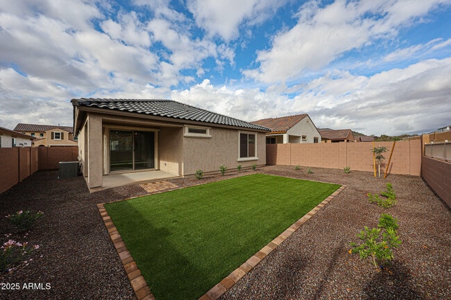 Building Photo - 7056 W Oberlin Wy