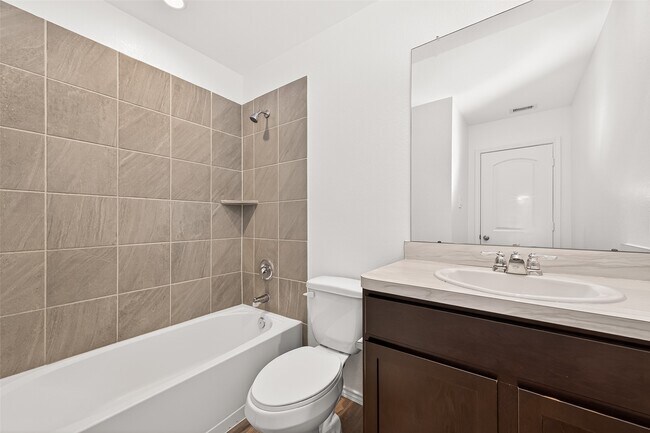 Building Photo - 1710 Legacy Hills Dr