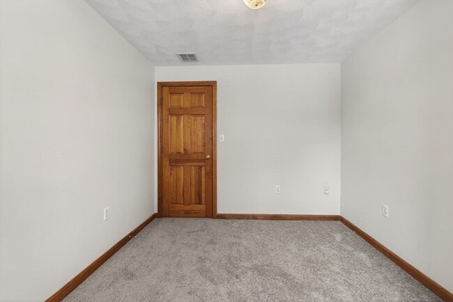 Building Photo - 23 Cady St