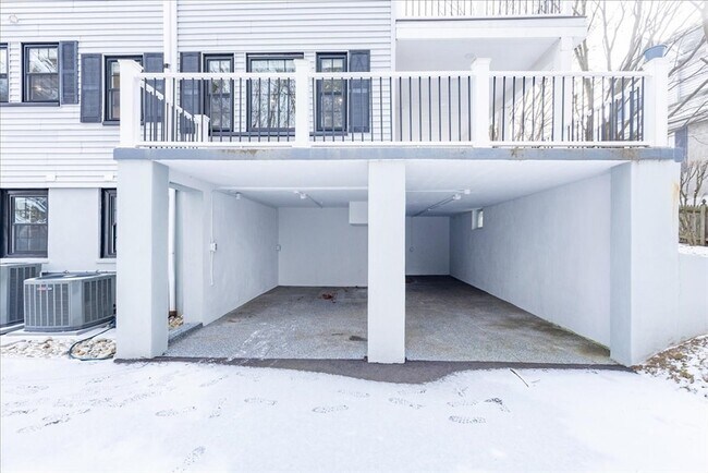 Building Photo - 37 Wolcott Rd