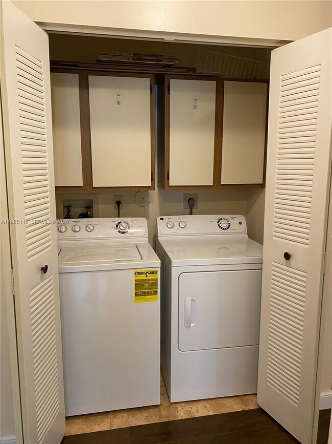 Building Photo - 18595 Egret Way