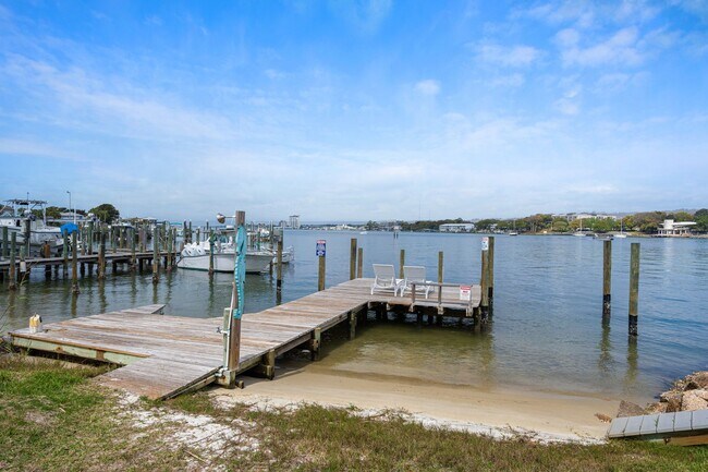 Building Photo - 334 Bluefish Dr